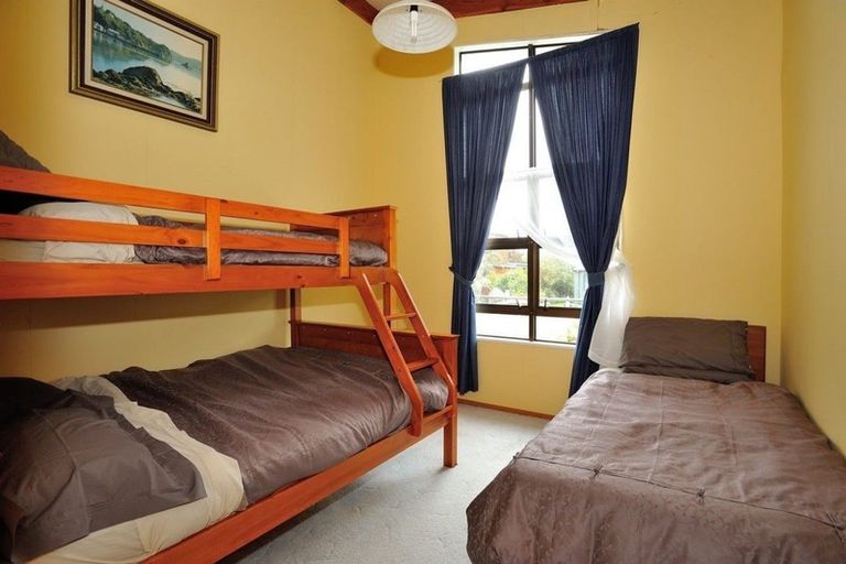 Photo of property in 5 Bill Nolan Place, Mahia, 4198