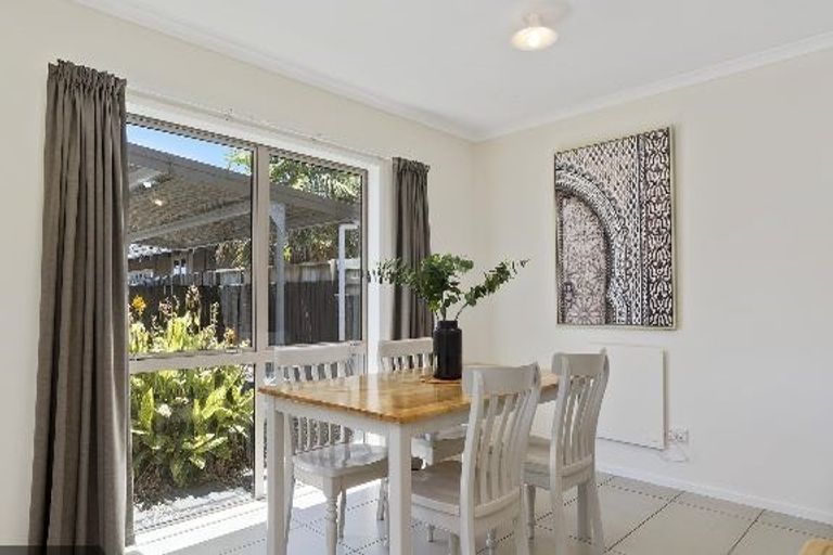 Photo of property in 34b Simpson Road, Papamoa Beach, Papamoa, 3118