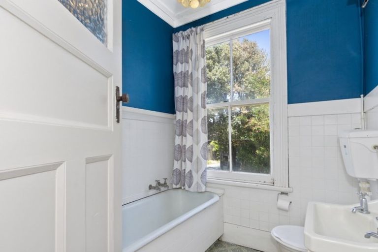 Photo of property in 355a Oceanbeach Road, Mount Maunganui, 3116