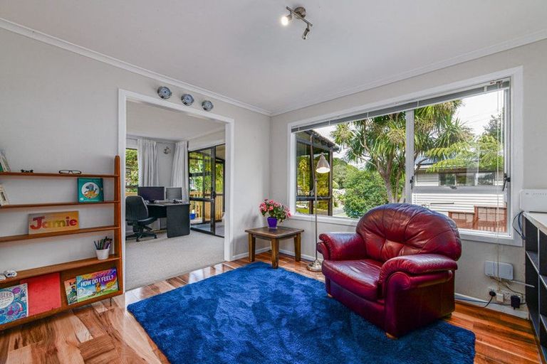 Photo of property in 32 Foster Avenue, Huia, Auckland, 0604