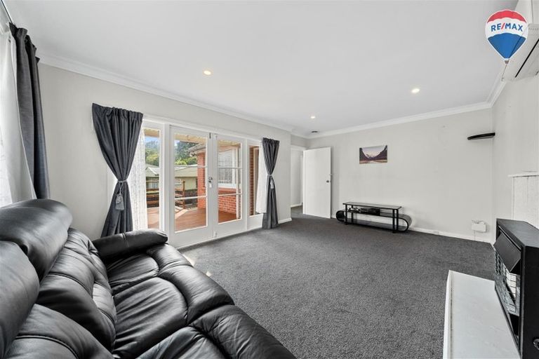 Photo of property in 113 Stokes Valley Road, Stokes Valley, Lower Hutt, 5019