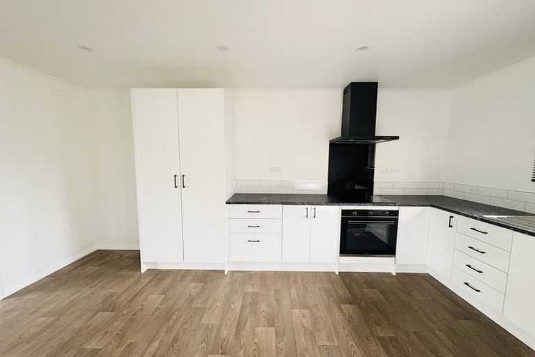 Photo of property in 17 Buick Crescent, Awapuni, Palmerston North, 4412