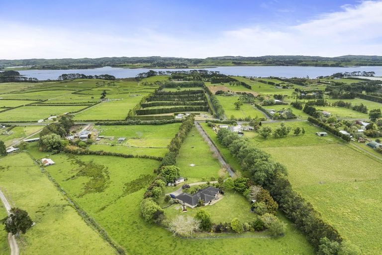 Photo of property in 300 Glenbrook Beach Road, Glenbrook, Waiuku, 2681