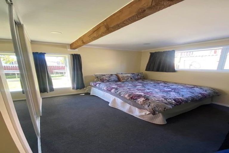 Photo of property in 40 Cedar Street, Maungaraki, Lower Hutt, 5010