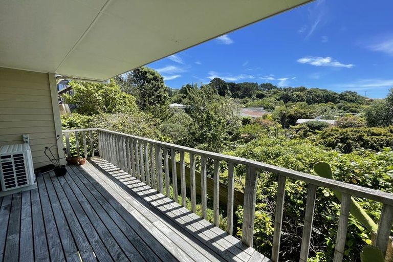 Photo of property in 2/110 Britomart Street, Berhampore, Wellington, 6023