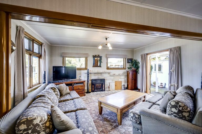 Photo of property in 4 Logan Avenue, Marewa, Napier, 4110