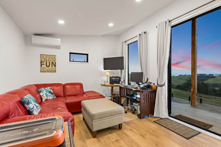 Photo of property in 107 Miller Way, Mahurangi East, Warkworth, 0982