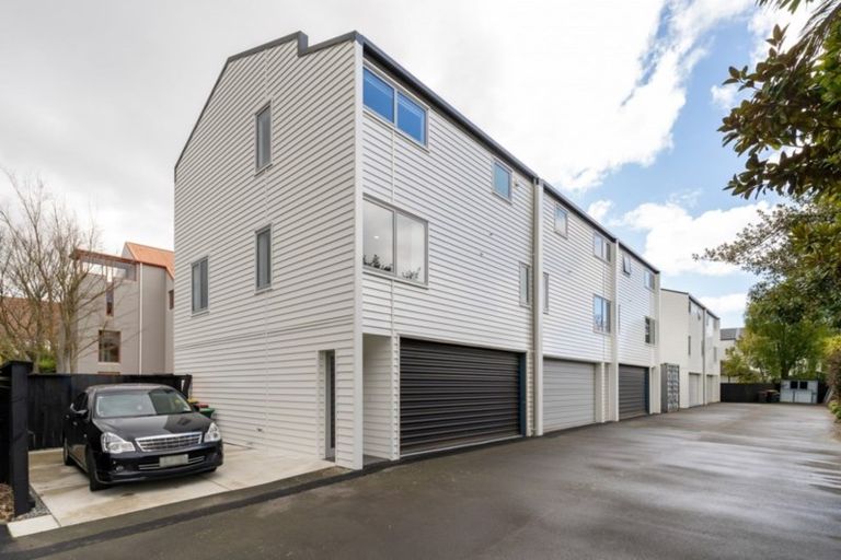 Photo of property in 1/86 Springfield Road, St Albans, Christchurch, 8014