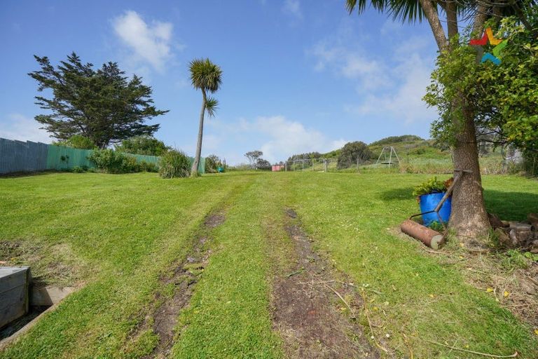 Photo of property in 14 Marine Parade, Bluff, 9814