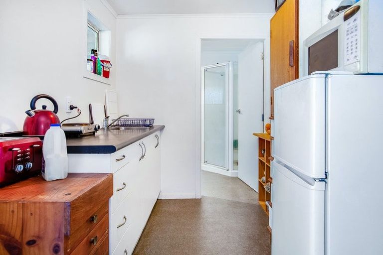 Photo of property in 34 Sievers Grove, Cannons Creek, Porirua, 5024