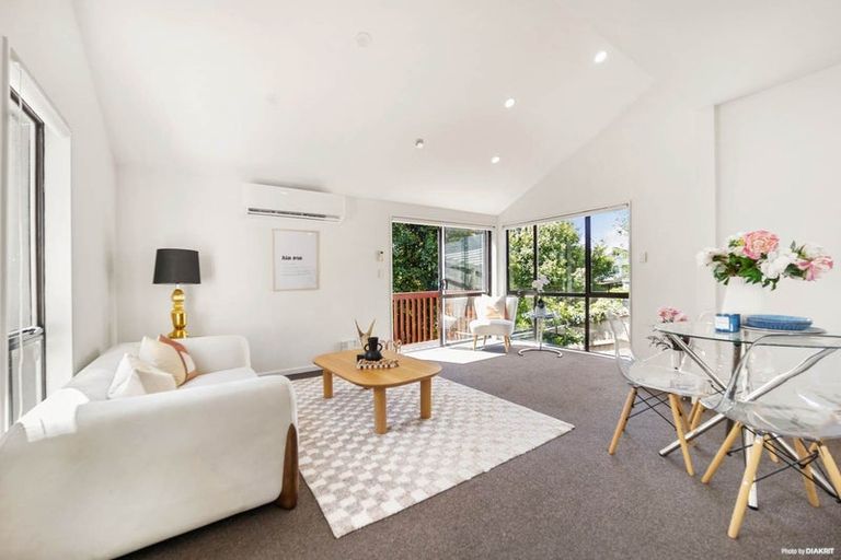 Photo of property in 1/183 Rangatira Road, Beach Haven, Auckland, 0626