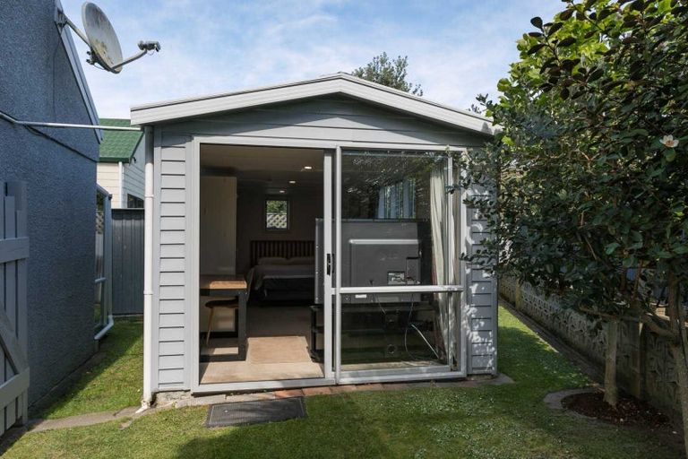 Photo of property in 45c Ferry Road, Clive, 4102