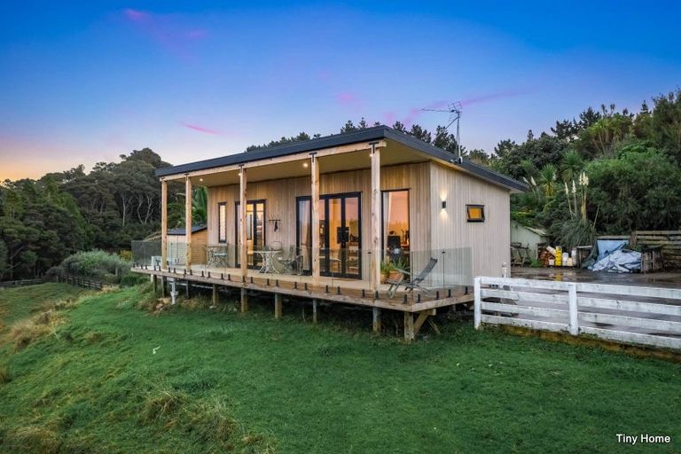 Photo of property in 107 Miller Way, Mahurangi East, Warkworth, 0982