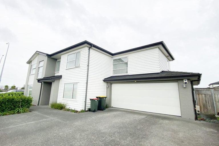 Photo of property in 33 Kensway Drive, Flat Bush, Auckland, 2016