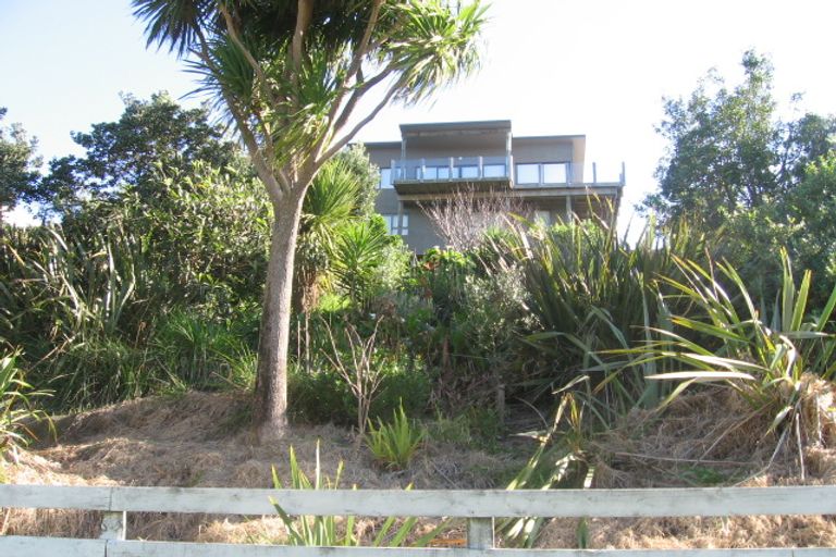 Photo of property in 33 Skippers Road, Opito Bay, Whitianga, 3592