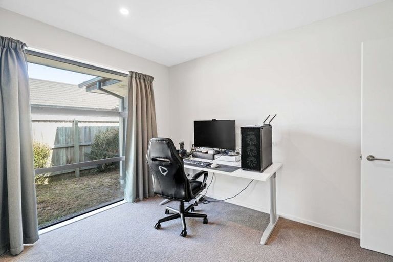 Photo of property in 22 Packard Crescent, Halswell, Christchurch, 8025