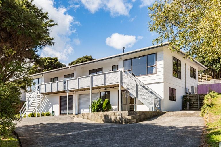 Photo of property in 49b Albatross Close, Whitby, Porirua, 5024