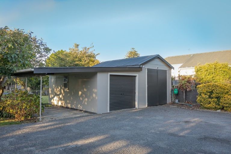 Photo of property in 6 Gonville Avenue, Gonville, Whanganui, 4501
