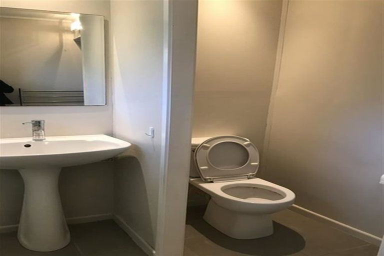 Photo of property in 20 Trig Road, West Harbour, Auckland, 0618