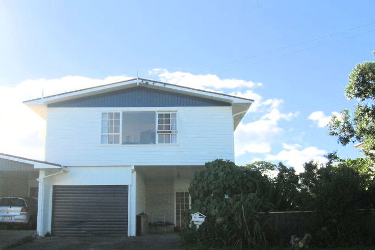 Photo of property in 32 Kauri Street, Eastbourne, Lower Hutt, 5013