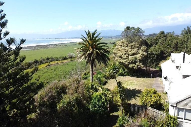 Photo of property in 888 Cape Foulwind Road, Cape Foulwind, Westport, 7892