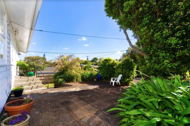 Photo of property in 24 Palmerston Road, Birkenhead, Auckland, 0626