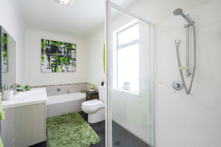 Photo of property in 8 Gershwin Grove, Stoke, Nelson, 7011