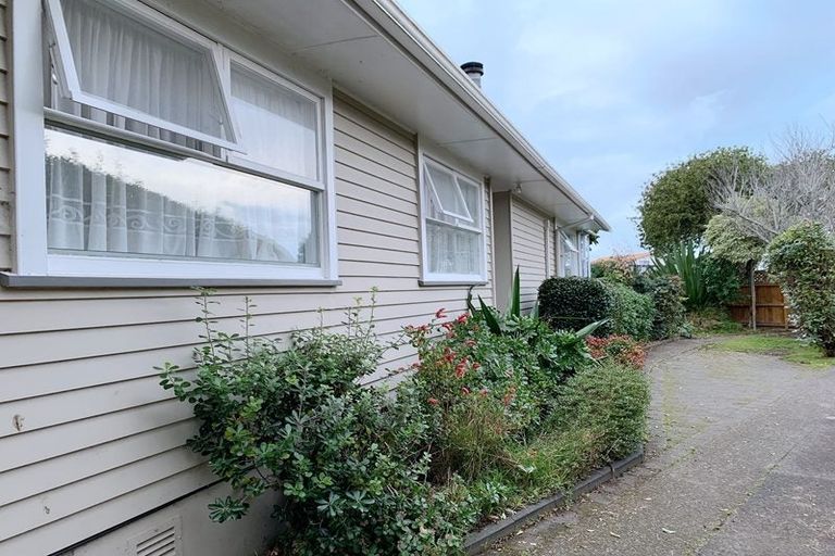 Photo of property in 5 Greenock Road, Ranui, Auckland, 0612