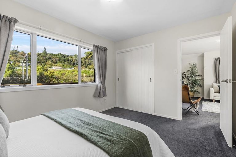 Photo of property in 4 Melville Street, Tawa, Wellington, 5028