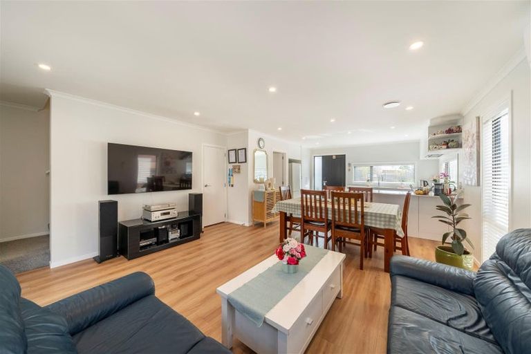 Photo of property in 5 Reid Lane, Wallaceville, Upper Hutt, 5018