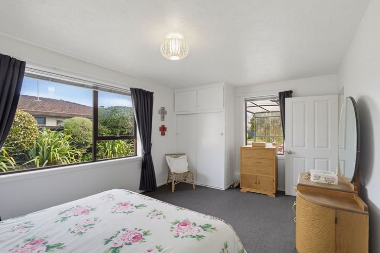 Photo of property in 69 Sarabande Avenue, Redwood, Christchurch, 8051