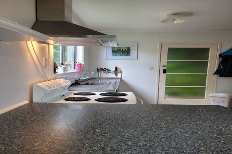 Photo of property in 107 Dowse Drive, Maungaraki, Lower Hutt, 5010