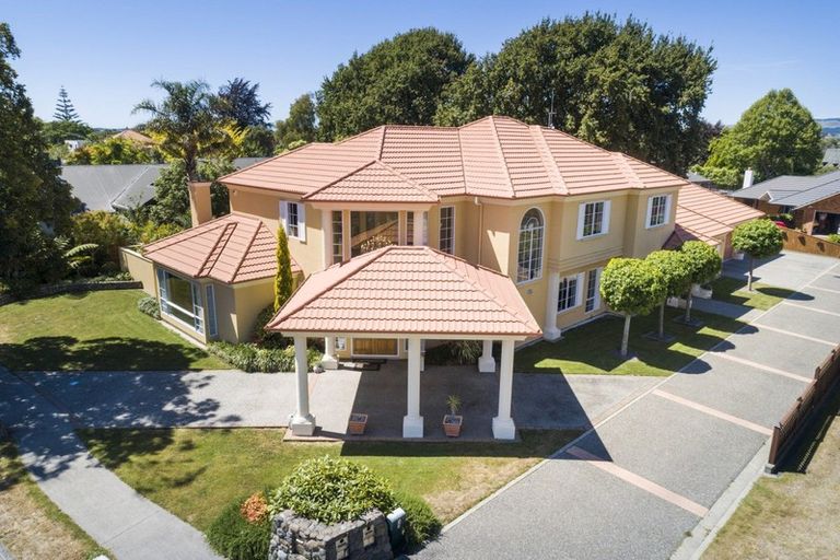 Photo of property in 1 Pastoral Lane, Hokowhitu, Palmerston North, 4410