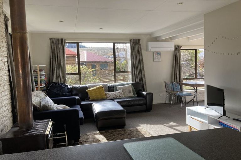 Photo of property in 8 Rata Street, Wanaka, 9305