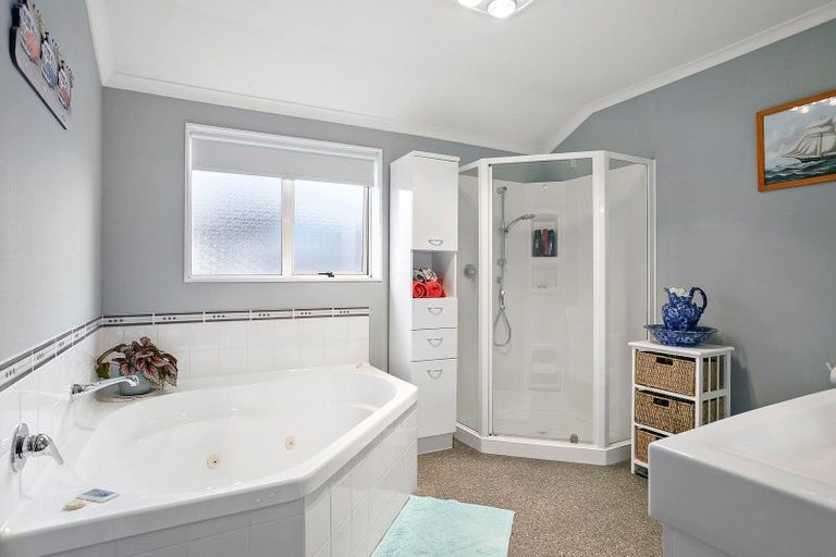 Photo of property in 40 Oaklands Drive, Cambridge, 3434