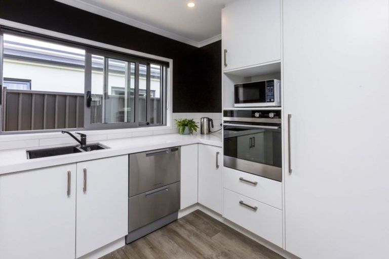 Photo of property in 9 Pattullo Crescent, Wallaceville, Upper Hutt, 5018