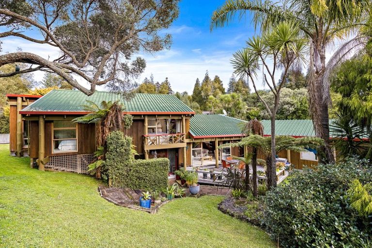 Photo of property in 262a Beach Road, Campbells Bay, Auckland, 0630