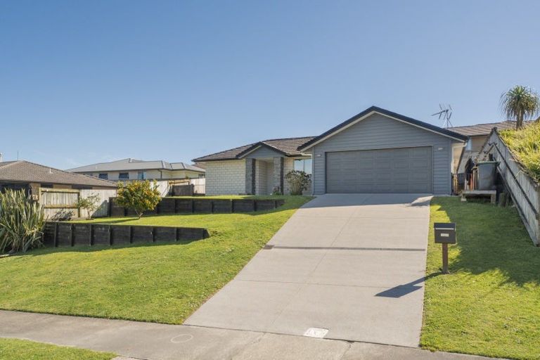 Photo of property in 163 Ballintoy Park Drive, Welcome Bay, Tauranga, 3175