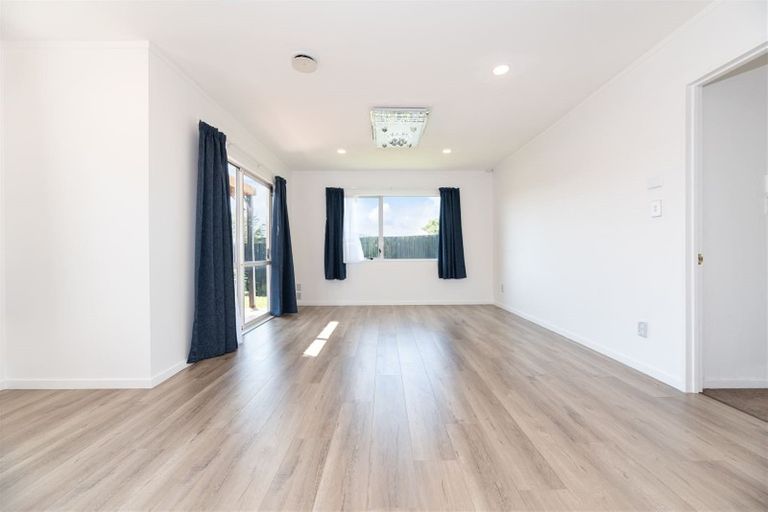 Photo of property in 87 Pooks Road, Ranui, Auckland, 0612