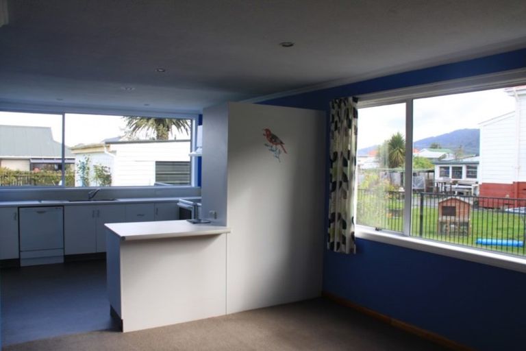 Photo of property in 6 Perotti Street, Greymouth, 7805