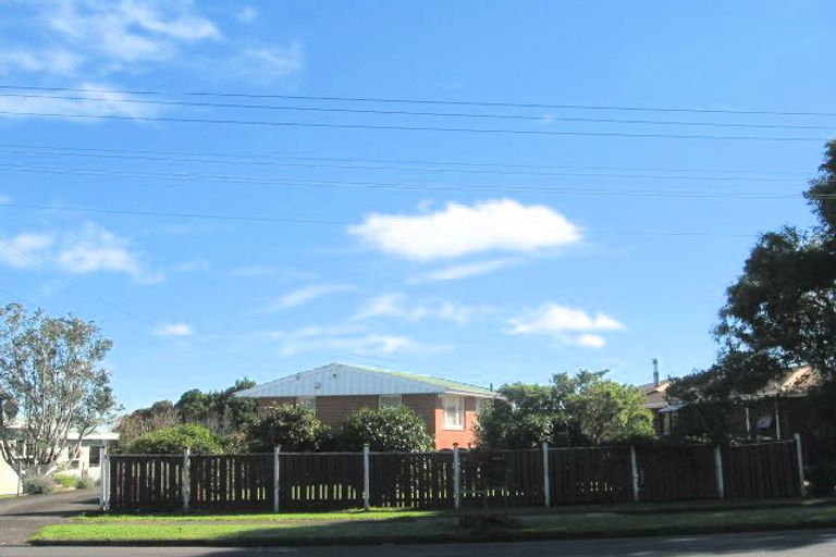 Photo of property in 47 Bradbury Road, Botany Downs, Auckland, 2010