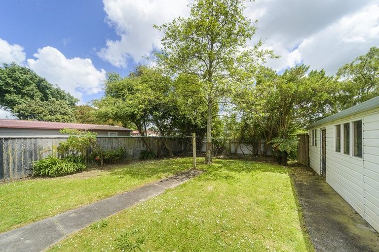 Photo of property in 11 Rosalie Terrace, Kelvin Grove, Palmerston North, 4414