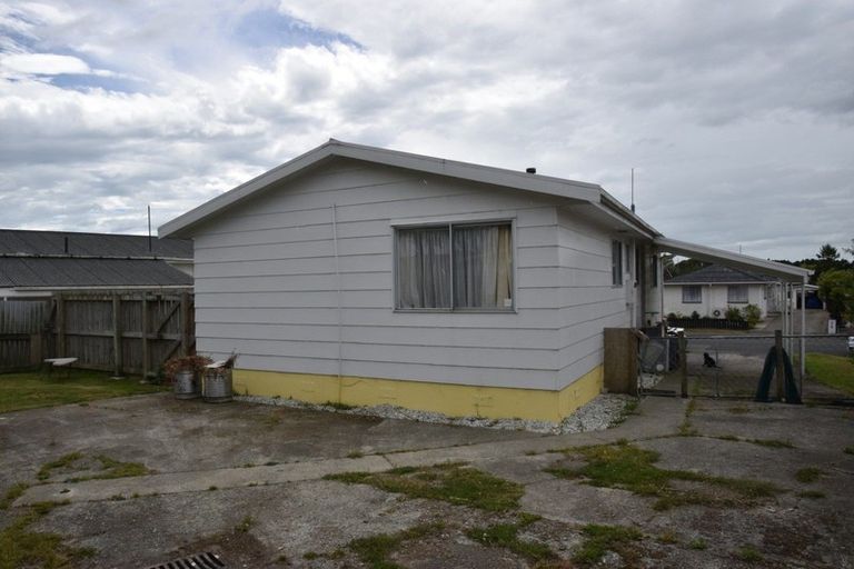Photo of property in 56 Lauder Crescent, Heidelberg, Invercargill, 9812