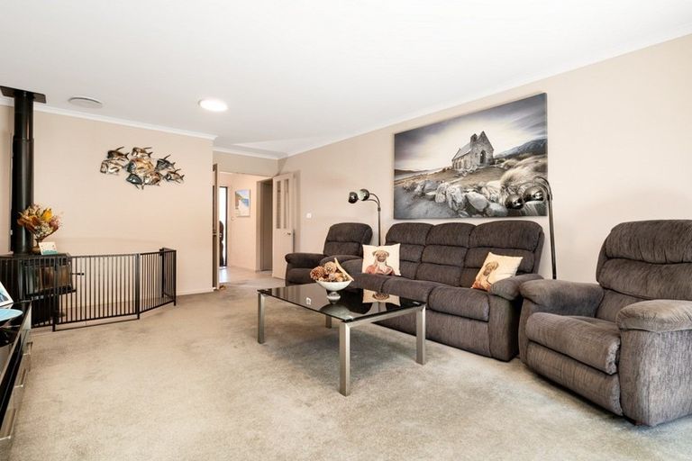 Photo of property in 38 Kereru Place, Pyes Pa, Tauranga, 3112