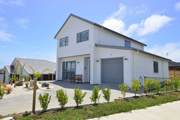 Photo of property in 2 Kiwa Crescent, Gulf Harbour, Whangaparaoa, 0930