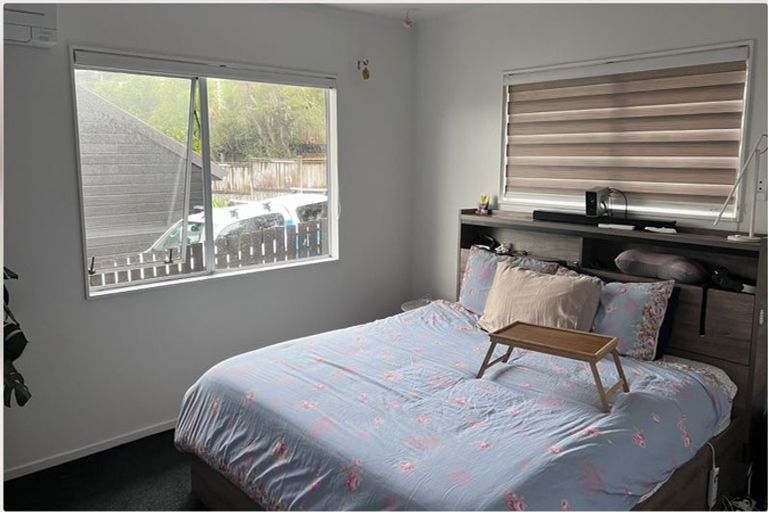 Photo of property in 2/63 Langana Avenue, Browns Bay, Auckland, 0630