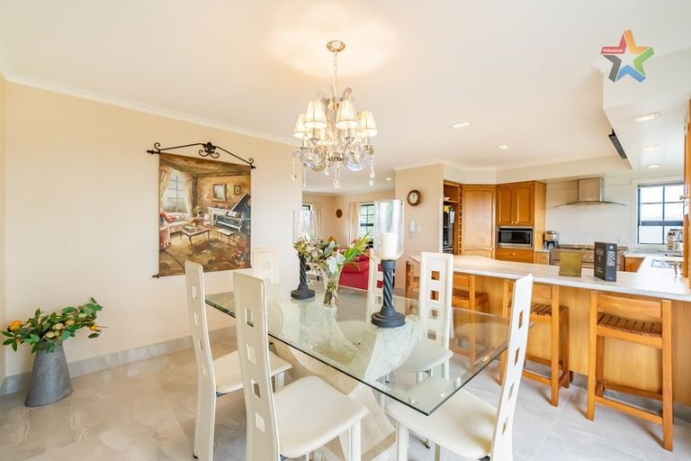 Photo of property in 44 Arahiwi Grove, Tirohanga, Lower Hutt, 5010