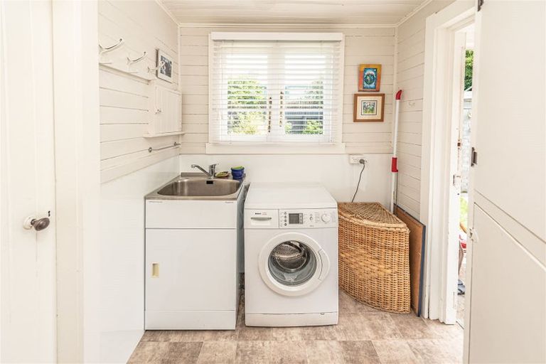 Photo of property in 19 Manuka Street, Castlecliff, Whanganui, 4501