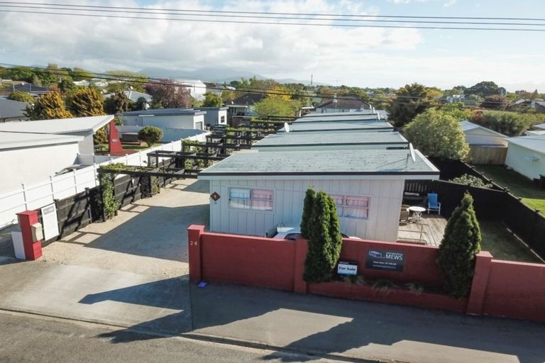 Photo of property in 24 Cologne Street, Martinborough, 5711