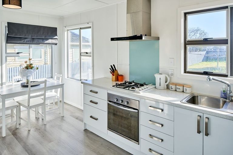 Photo of property in 15 Wright Street, Wainuiomata, Lower Hutt, 5014